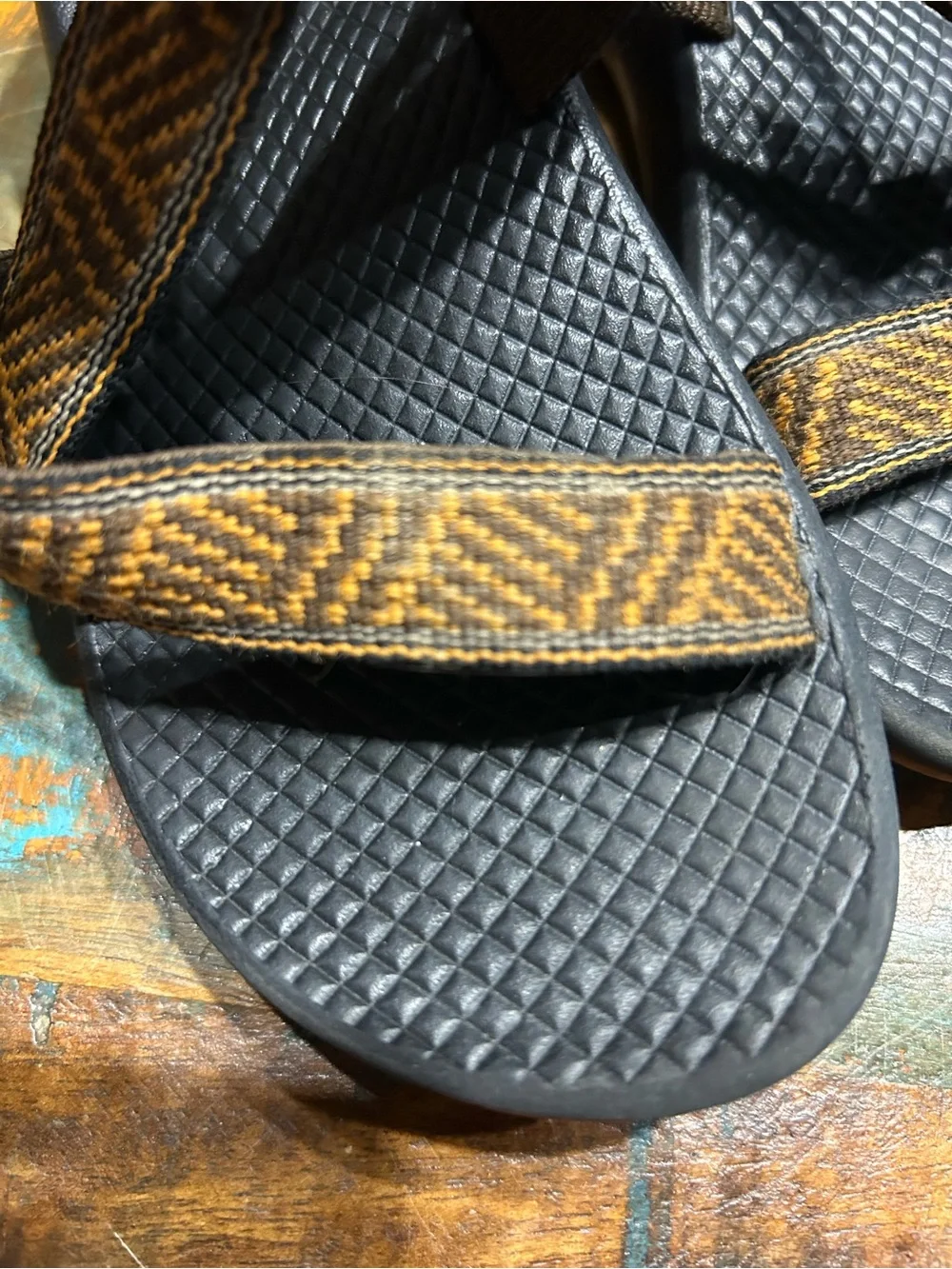 Chaco kids Brown/Black Z/Cloud Adjustable Strap Sandals